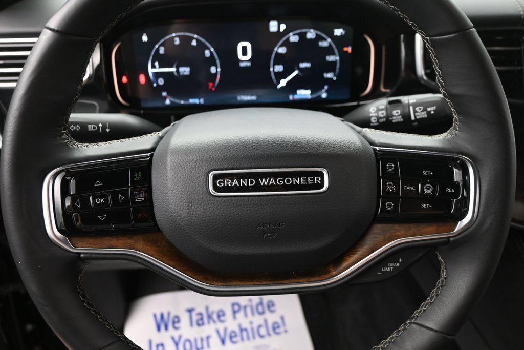 Used 2025 Jeep Grand Wagoneer 4WD image 37