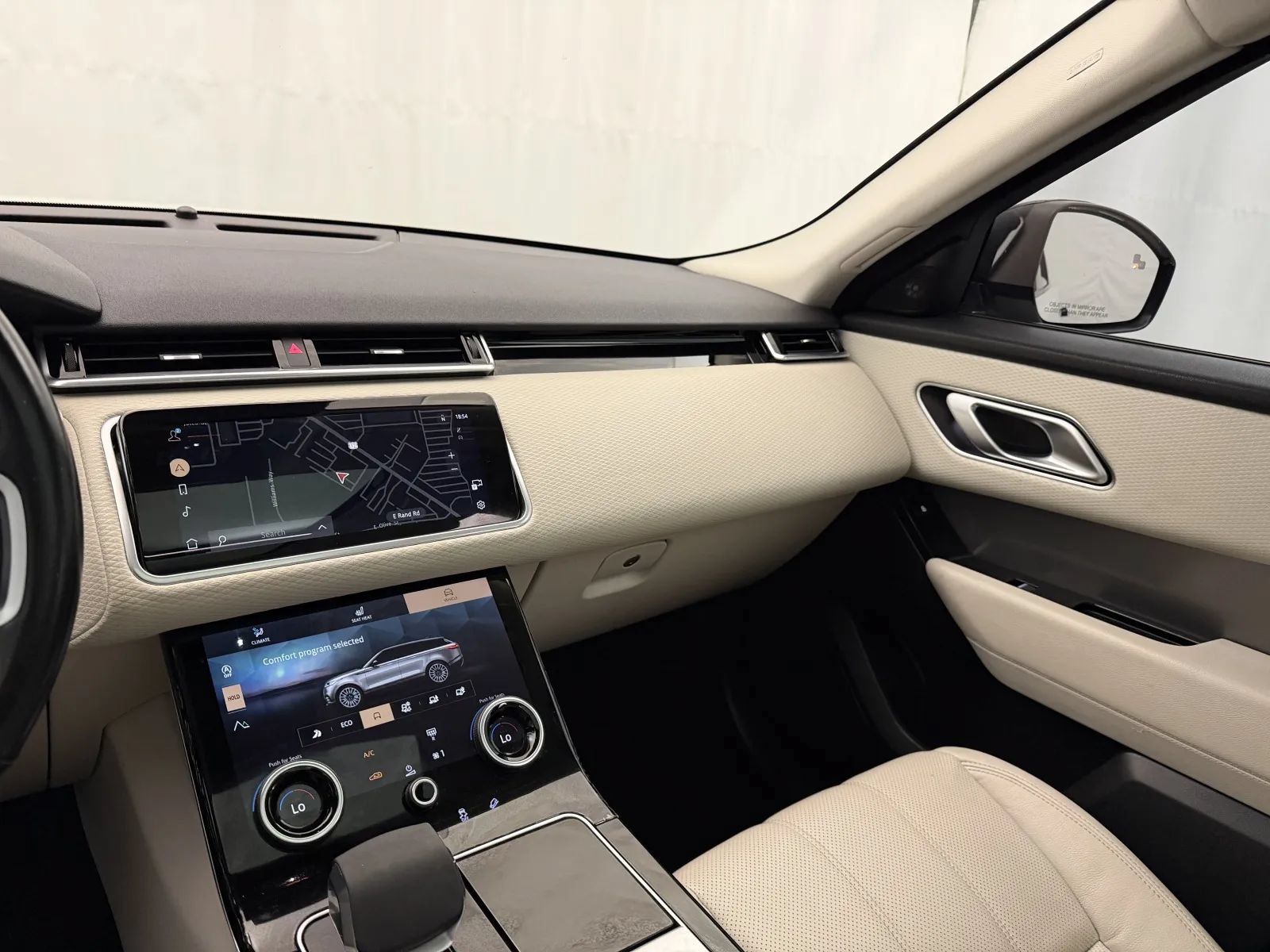 Used 2021 Land Rover Range Rover Velar S AWD/4WD image 20