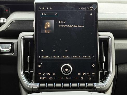 New 2026 GMC Yukon Denali w/ Denali Reserve Package image 9