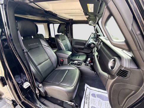 Used 2022 Jeep Wrangler Unlimited Sahara image 33