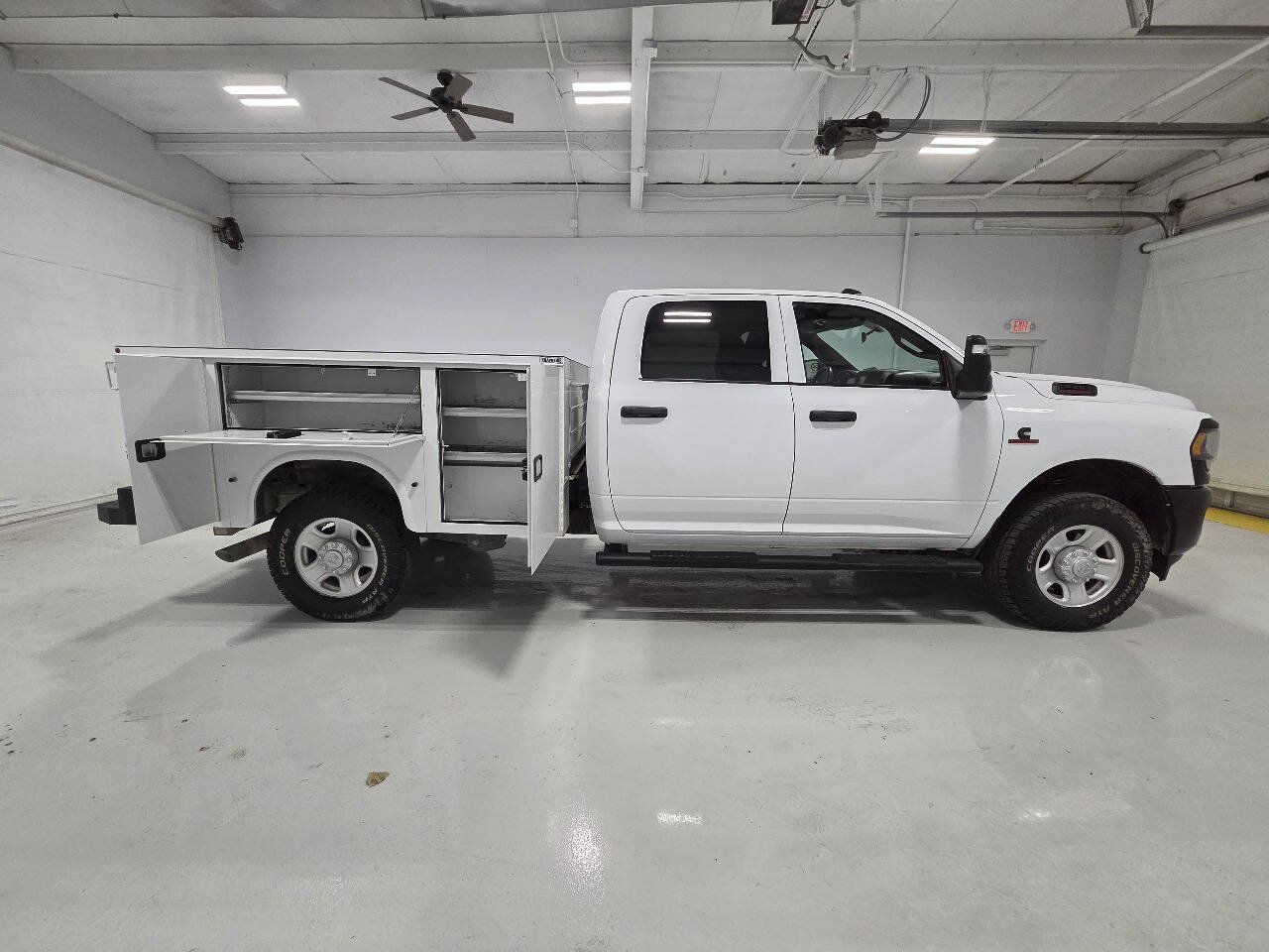 Used 2024 RAM 2500 Tradesman w/ Snow Chief Group AWD/4WD image 11