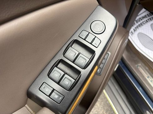 Used 2017 GMC Yukon Denali w/ Open Road Package image 10