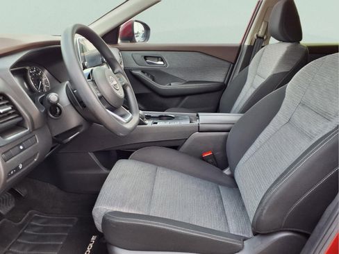Used 2023 Nissan Rogue SV FWD image 10