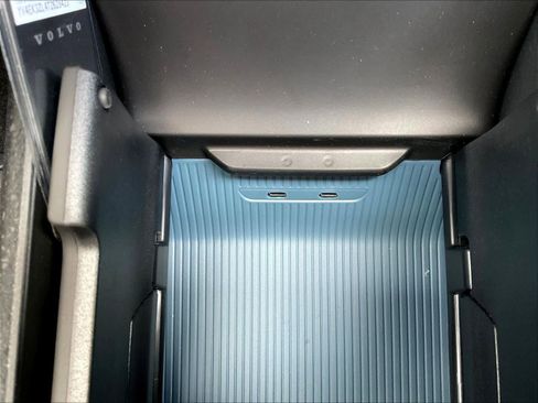 New 2026 Volvo EX30 Ultra w/ Protection Package Premier image 23