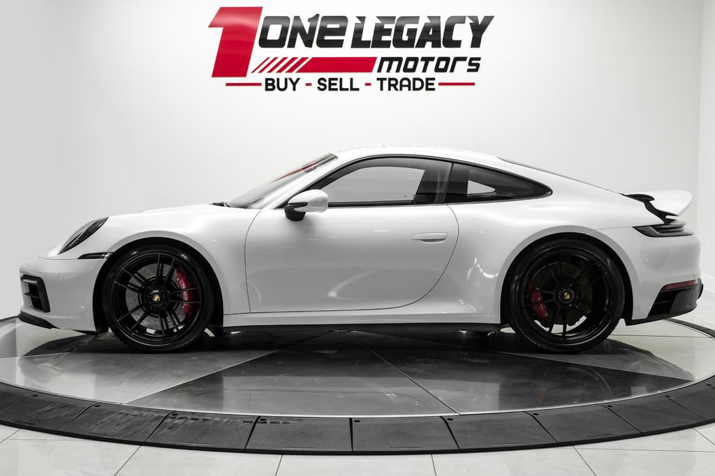 Used 2024 Porsche 911 Carrera GTS RWD image 16