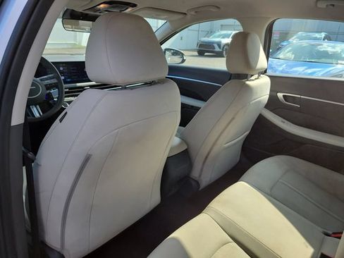 Used 2025 Hyundai Sonata SEL FWD image 10