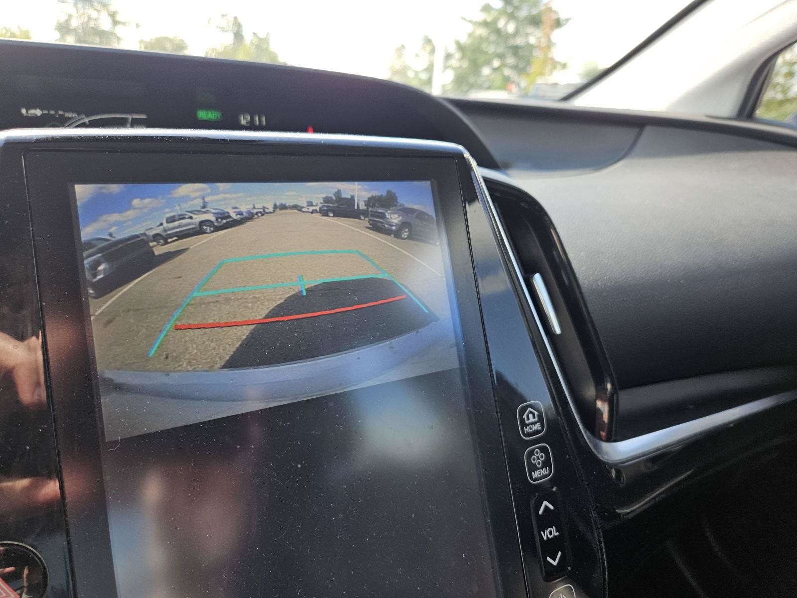 Used 2017 Toyota Prius Prime Advanced FWD image 12
