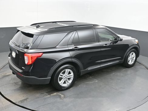 Used 2020 Ford Explorer XLT w/ Class III Trailer Tow Package image 39