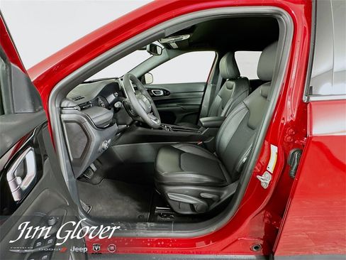 New 2026 Jeep Compass Latitude image 23