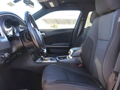 Used 2022 Dodge Charger SXT image 11