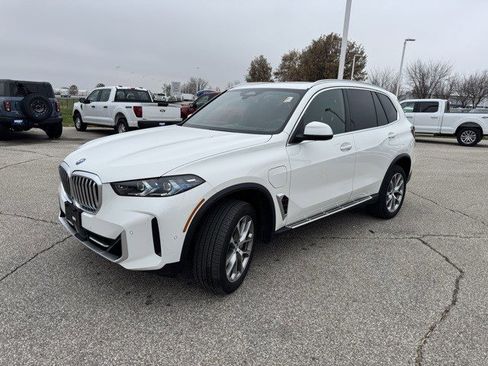 Used 2025 BMW X5 xDrive50e image 26