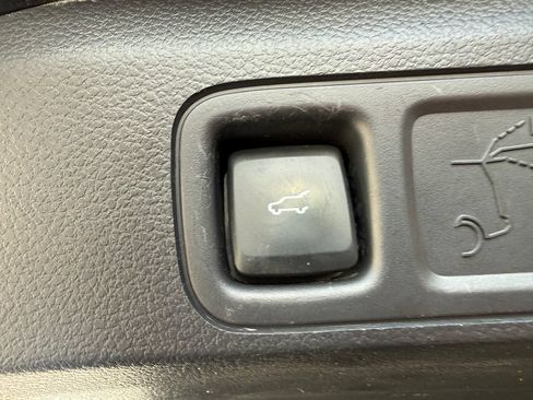 Used 2024 Ford Expedition Max XLT AWD/4WD image 25