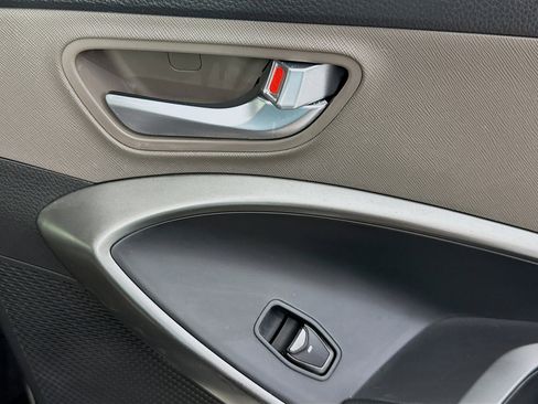 Used 2018 Hyundai Santa Fe Sport AWD/4WD image 46