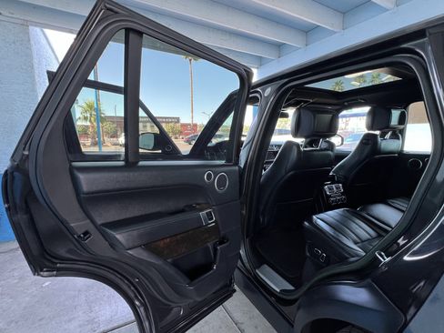 Used 2013 Land Rover Range Rover Supercharged image 18