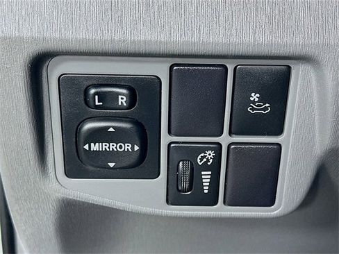 Used 2010 Toyota Prius Five image 20