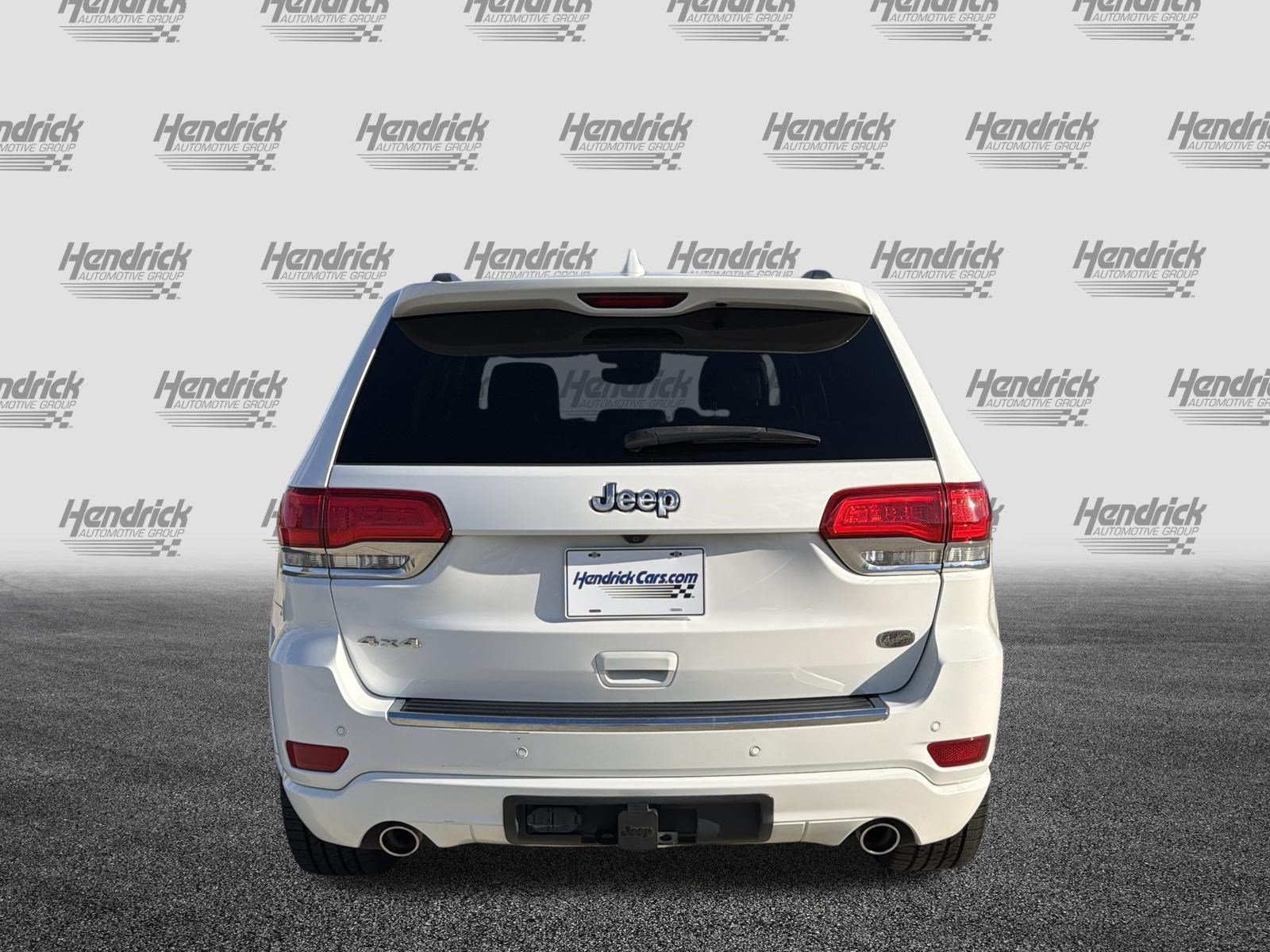 Used 2020 Jeep Grand Cherokee Overland AWD/4WD image 9