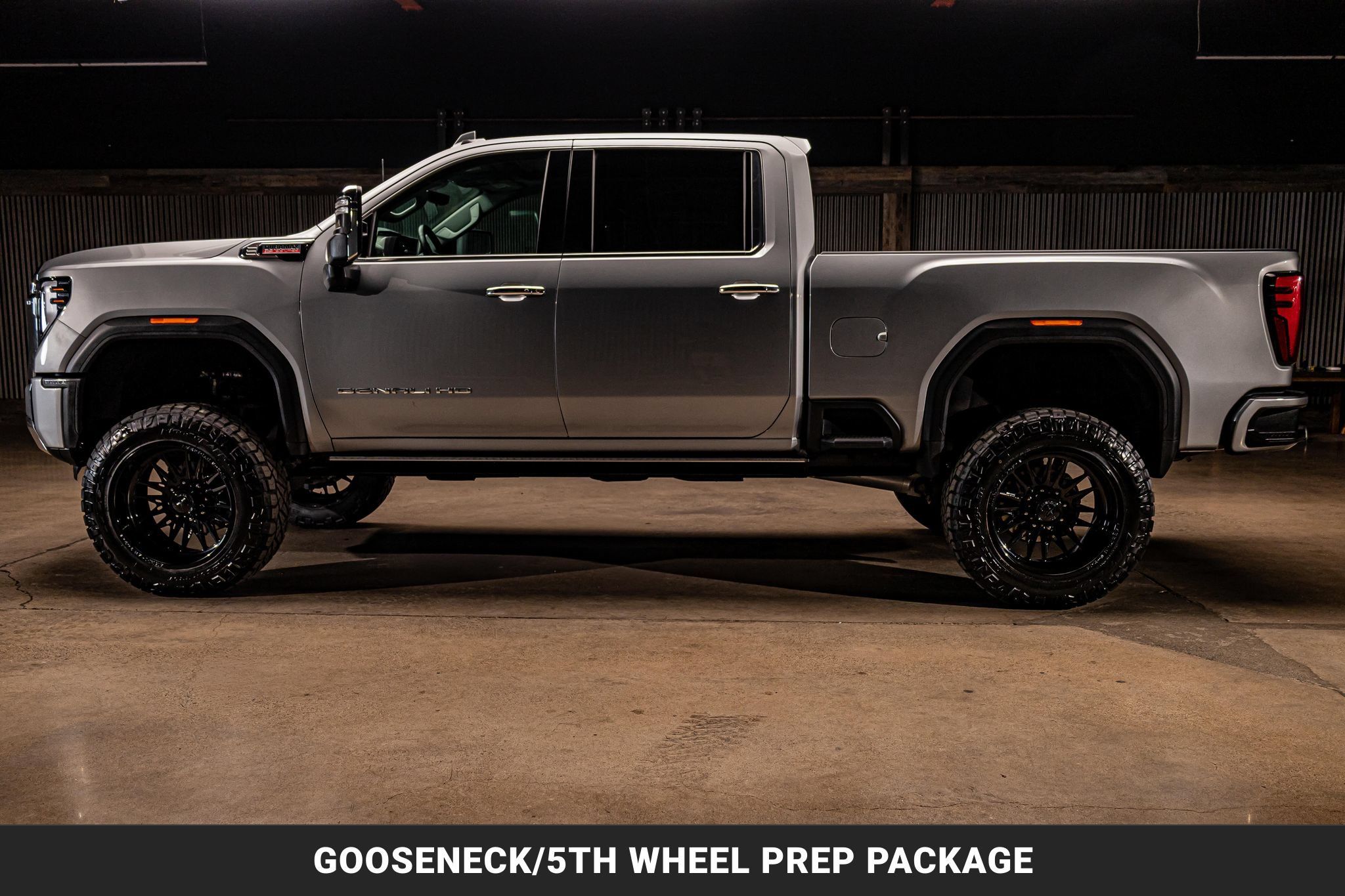 Used 2026 GMC Sierra 3500 Denali w/ Denali Reserve Package AWD/4WD image 6