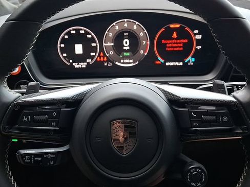 Certified 2025 Porsche Cayenne Turbo AWD/4WD image 23