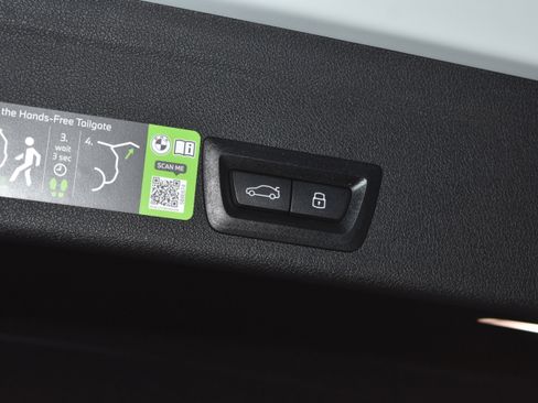 New 2026 BMW X6 xDrive40i w/ Executive Package image 28