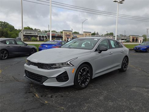 Used 2023 Kia K5 GT-Line image 2