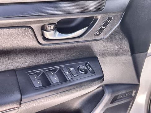 Used 2025 Honda CR-V Sport-L image 30