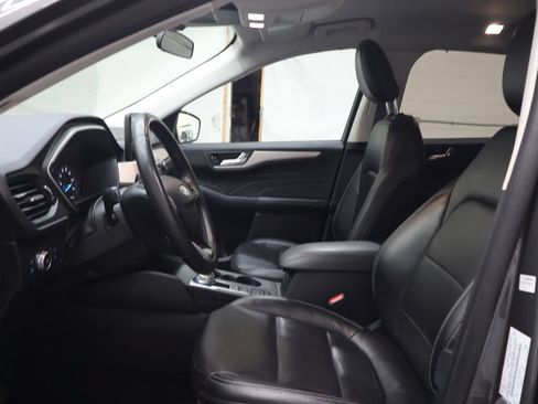 Used 2022 Ford Escape SEL AWD/4WD image 16