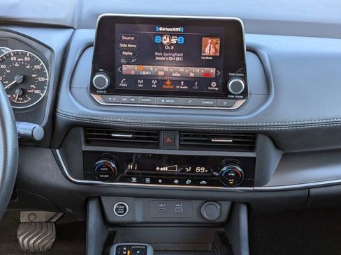 Certified 2023 Nissan Rogue SV image 19