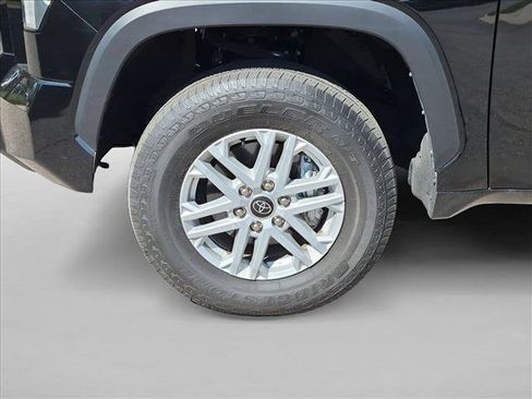 Used 2024 Toyota Tundra SR5 w/ SR5 Convenience Package AWD/4WD image 22
