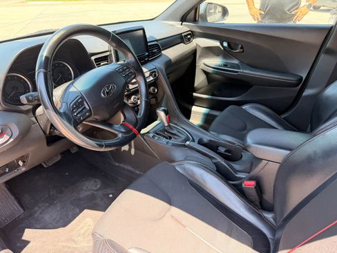 Used 2021 Hyundai Veloster 2.0 Premium FWD image 10