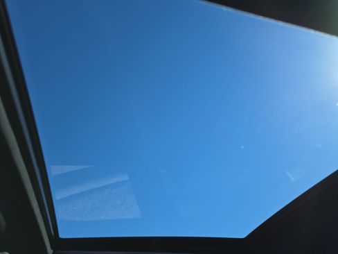 Used 2025 Subaru Forester Touring image 29