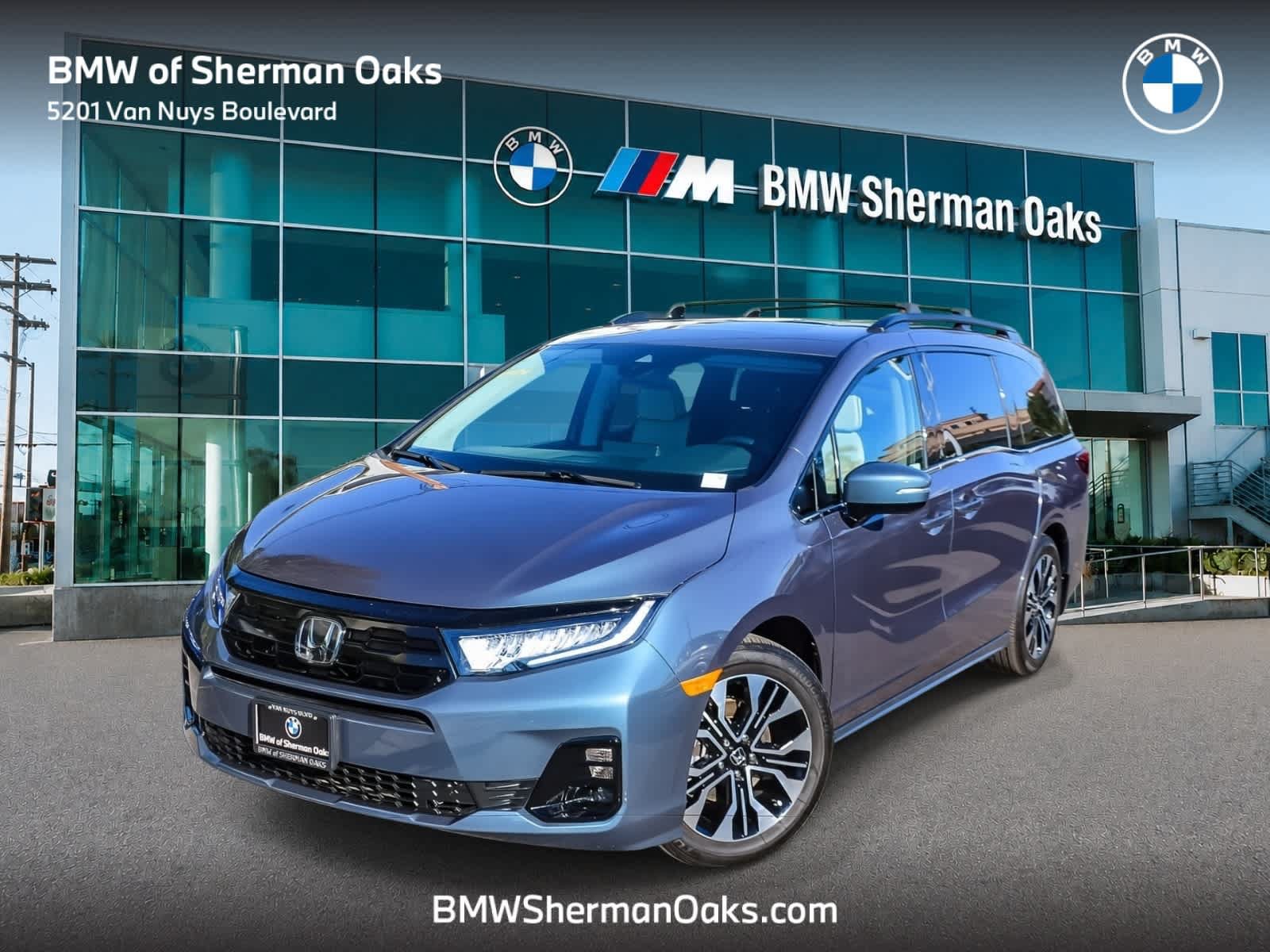 Used 2026 Honda Odyssey Elite image 2