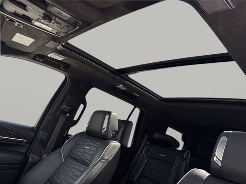 Used 2022 Cadillac Escalade Sport Platinum image 22