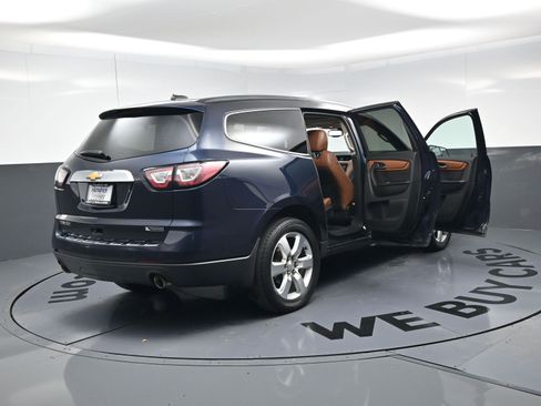 Used 2017 Chevrolet Traverse Premier image 27