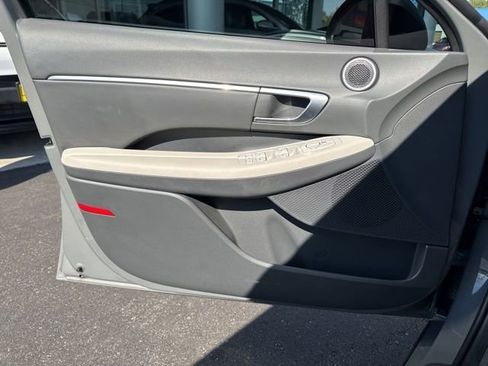 Used 2023 Hyundai Sonata SEL w/ Cargo Package image 19