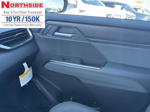 New 2026 GMC Acadia AT4 w/ LPO, Floor Liner Package image 24