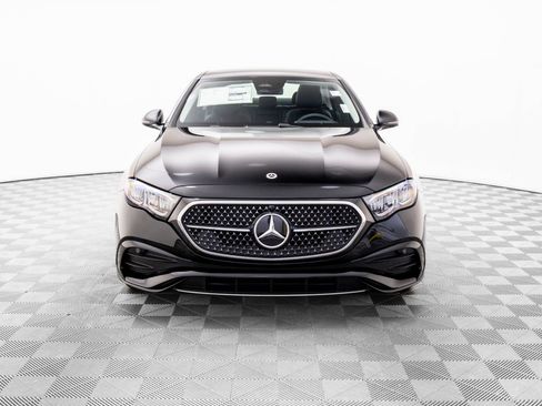 New 2026 Mercedes-Benz E 350 4MATIC Sedan image 9