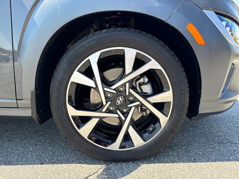 Used 2023 Hyundai Kona Limited image 12