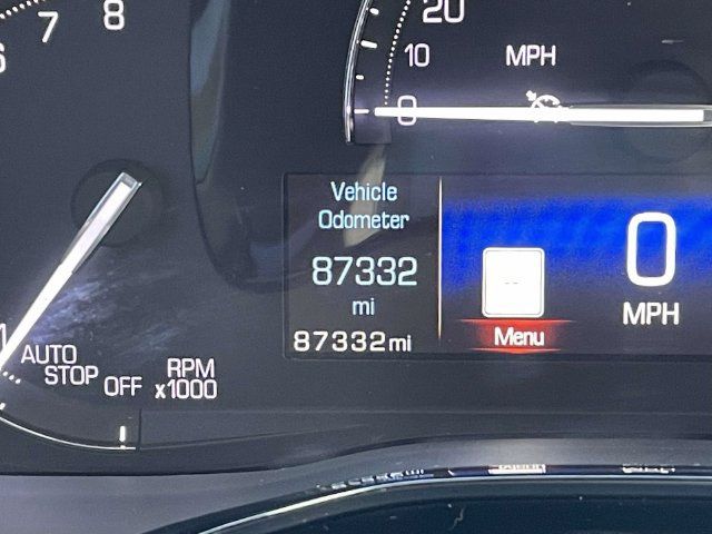 Used 2017 Cadillac XT5 Luxury w/ Driver Awareness Package FWD image 21