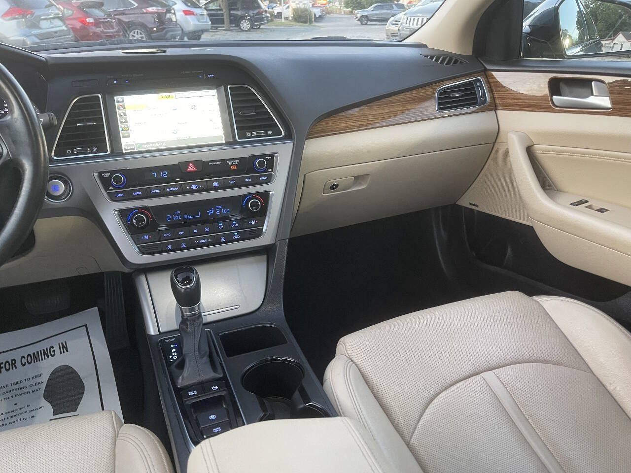 Used 2015 Hyundai Sonata Limited w/ Option Group 06 FWD image 25