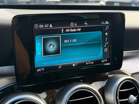 Used 2019 Mercedes-Benz C 300 4MATIC Sedan image 23