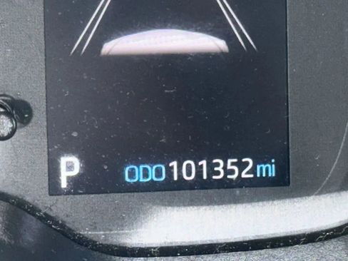 Used 2020 Toyota Corolla SE image 17