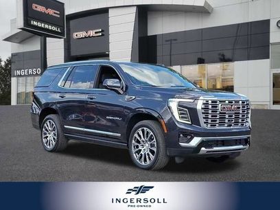 Used 2025 GMC Yukon Denali w/ Sun & Power Step Package