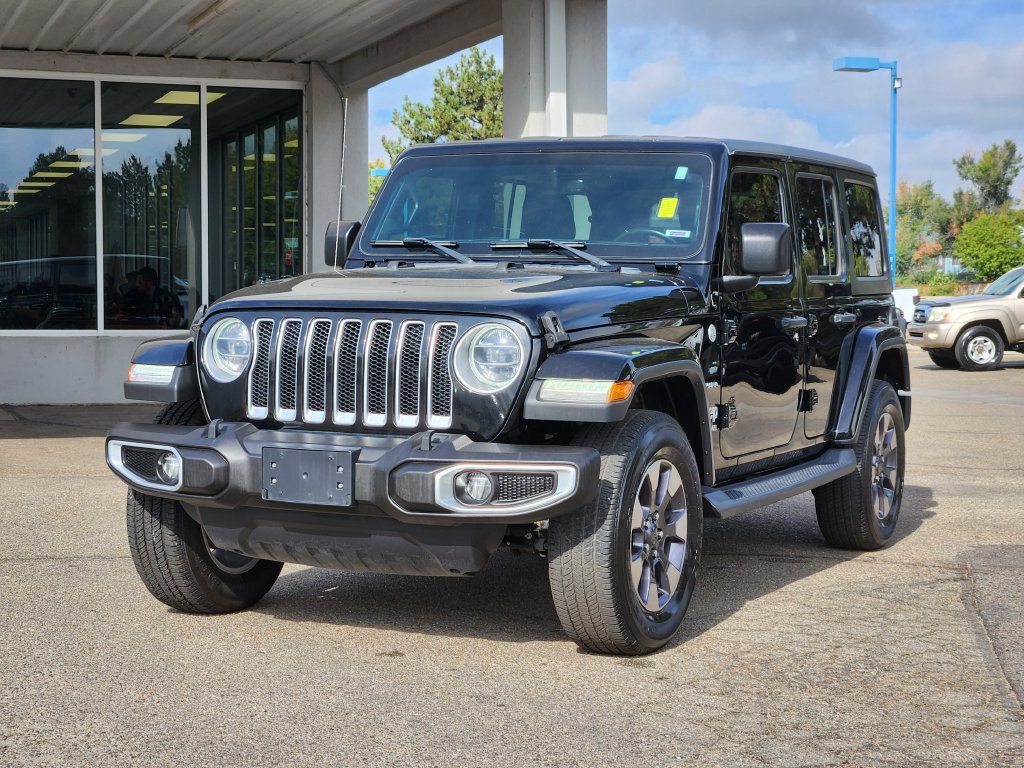 Used 2018 Jeep Wrangler Unlimited Sahara AWD/4WD image 4