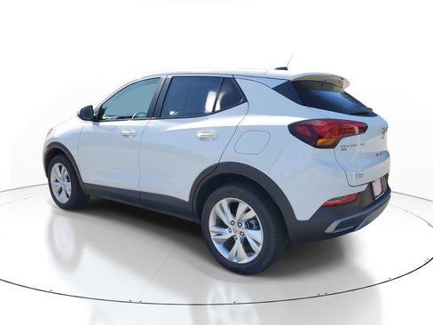 Used 2025 Buick Encore GX Preferred AWD/4WD image 4