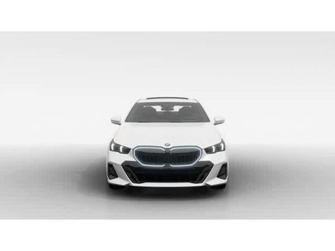 New 2026 BMW 540i xDrive w/ M Sport Package image 3