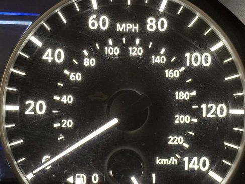 Used 2024 Nissan Altima 2.5 SV image 29