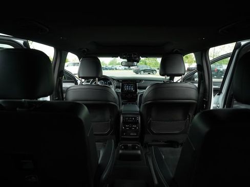 Used 2023 Jeep Grand Cherokee L Laredo RWD image 26