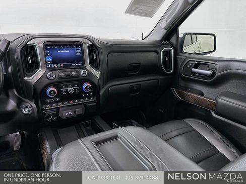 Used 2021 GMC Sierra 1500 Denali w/ Denali Ultimate Package AWD/4WD image 26