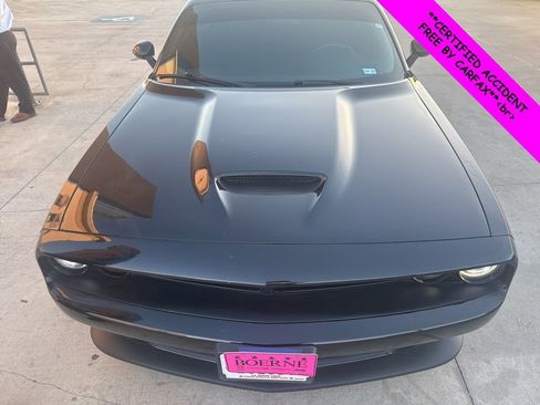 Used 2022 Dodge Challenger R/T w/ Blacktop Package image 5