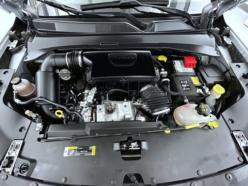 Certified 2025 Jeep Compass Limited AWD/4WD image 25